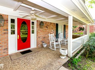 115 Cunningham Ave, Rose Hill Acres, TX 77657
