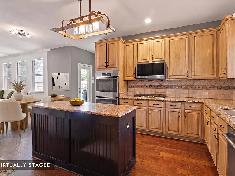 735 Yellowstone Dr — Photo 8