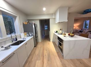 18 Webster Ave FLOOR 1, Harrison, NY 10528