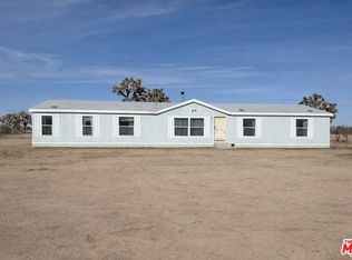 6288 Maricopa Rd, Phelan, CA 92371