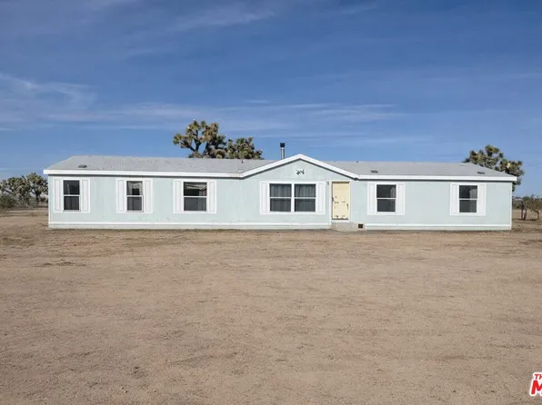 6288 Maricopa Rd, Phelan, CA 92371