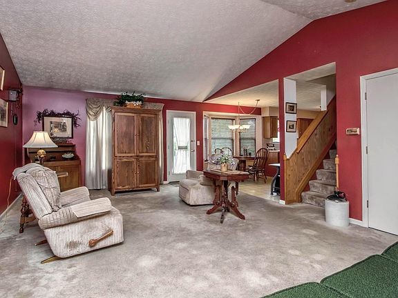 4th image of 869 Bledsoe Dr