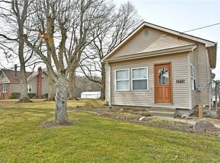2713 Ridge Rd, Cortland, OH 44410