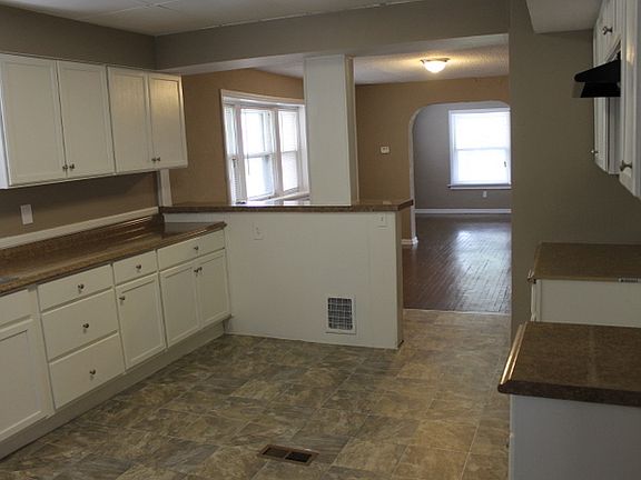 5th image of 3611 Chestnut Ave
