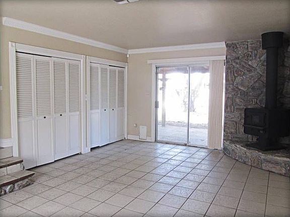 Living Room w/ Fireplace