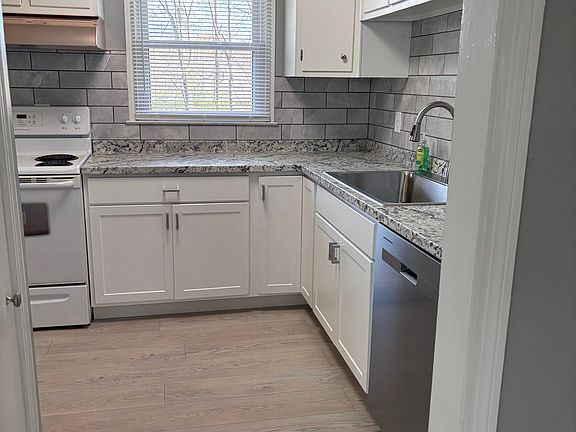 2nd image of 96 Almo Dr