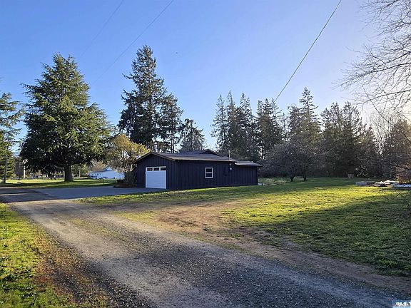 3rd image of 91 Schott Rd