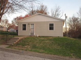 1308 L St, Atchison, KS 66002