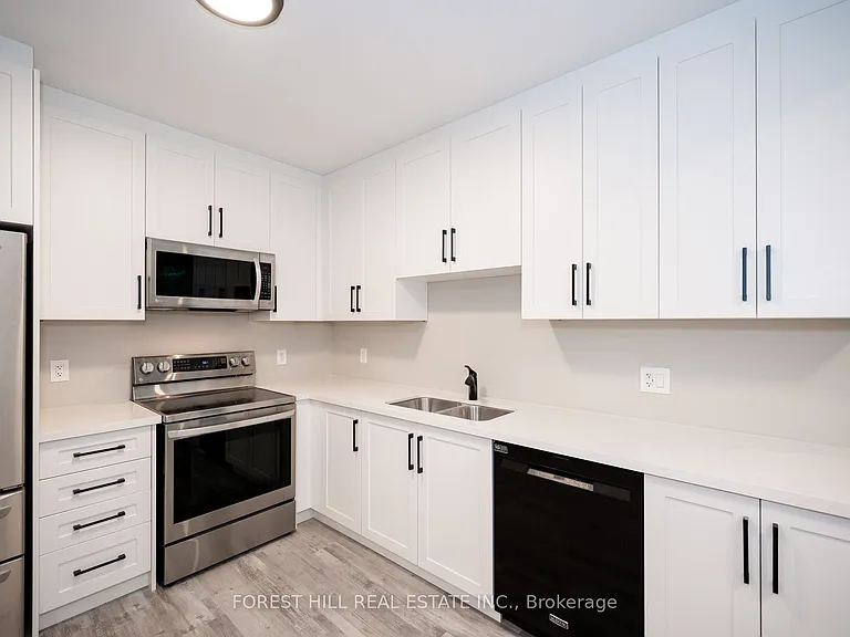 135 Ashbrook Ct #LOWER — Photo 8