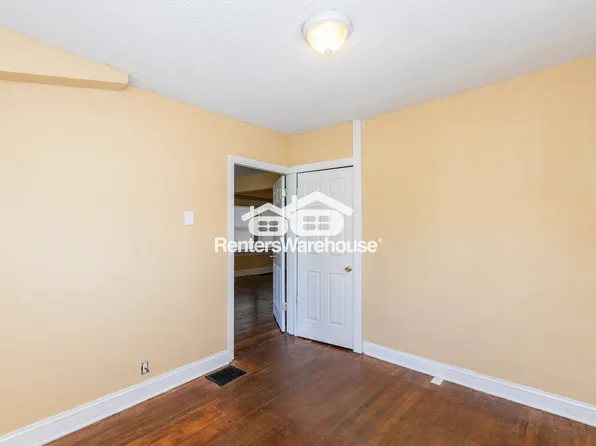 4038 Bellefontaine Ave, Kansas City, MO 64130