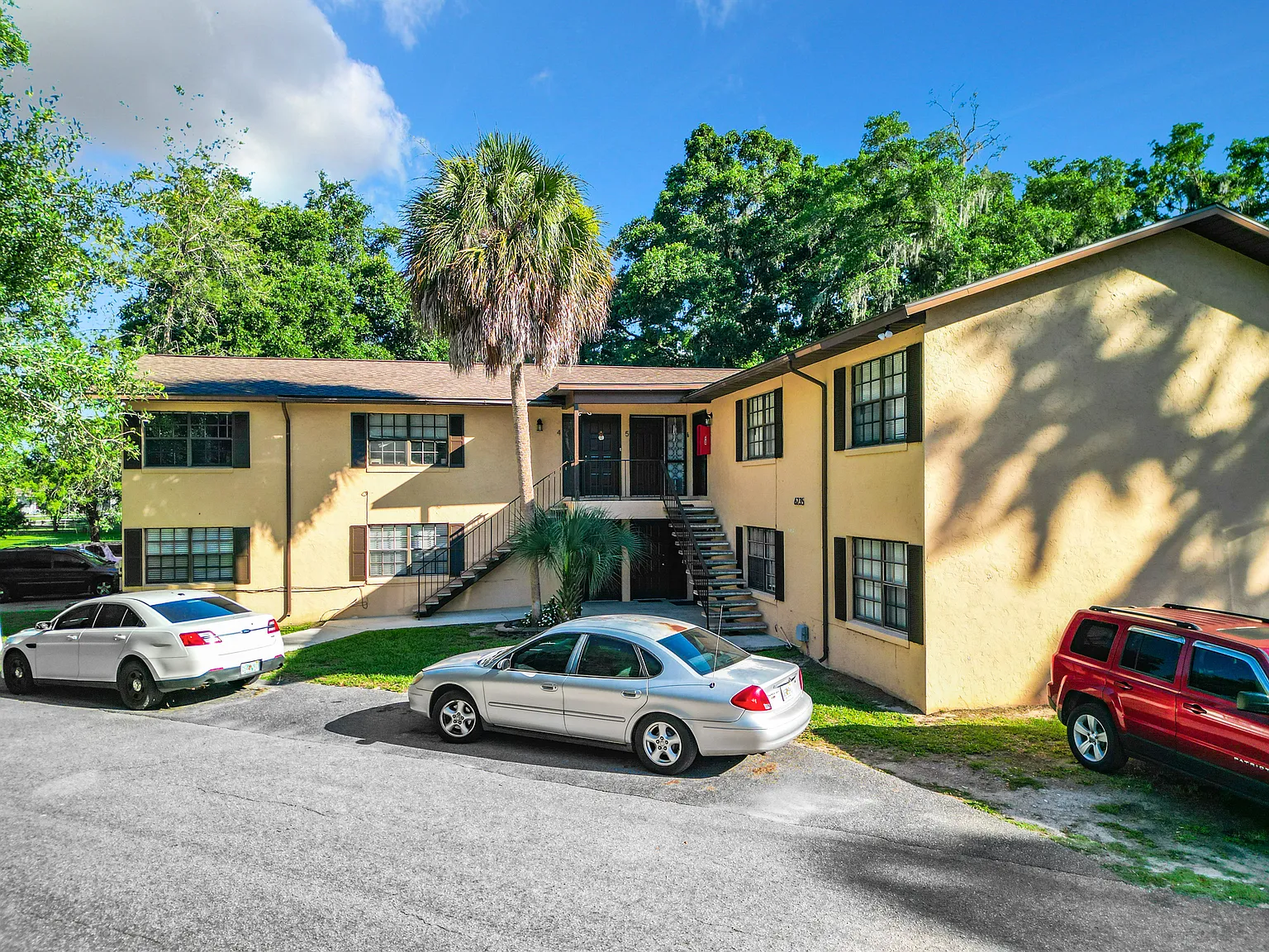 1 bed, 800 sqft, $1,085 — Photo 1