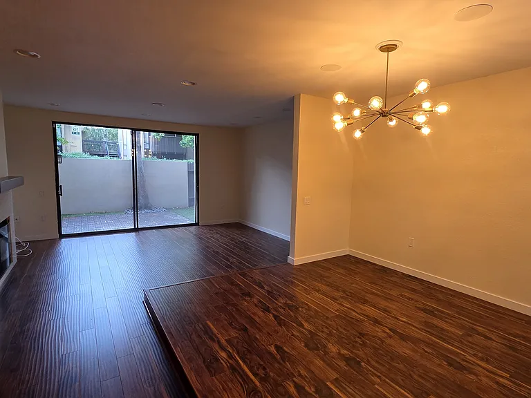 878 Woodside Ln E #2 — Photo 12