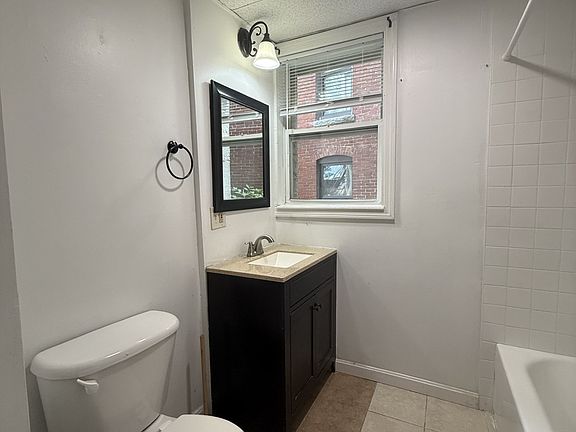 4th image of 100 River St Unit B