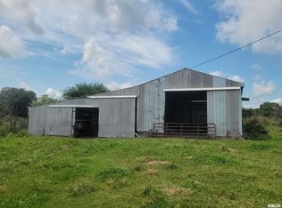 694 N County Road 1100, Warsaw, IL 62379