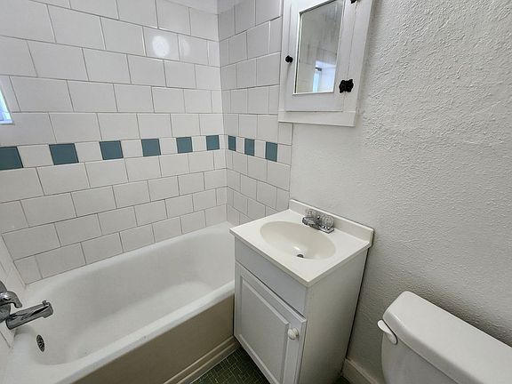 5th image of 679 E 2nd Ave #7