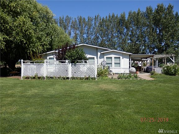 2nd image of 4407 Road L NE