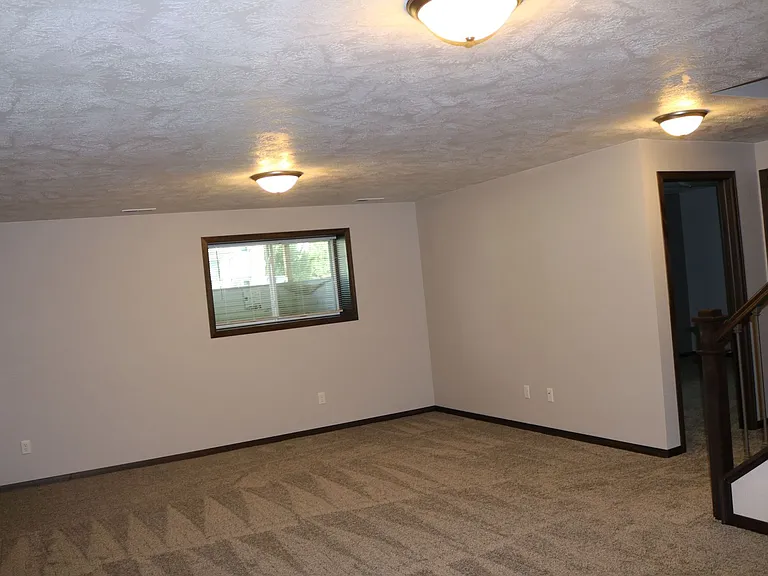 3518 S Outfield Cir — Photo 10