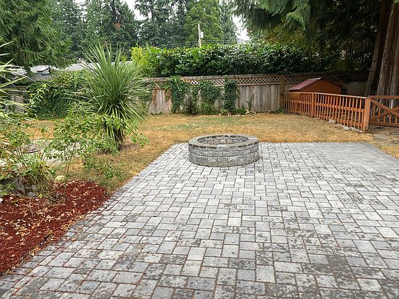 4th image of 5208 27th Ave SE