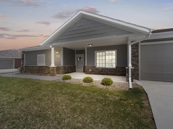 N13W6612 Cedarburg Trail TRAIL #6-1, Cedarburg, WI 53012