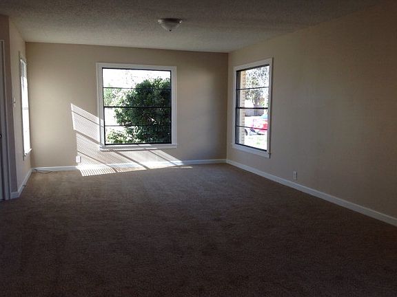 2nd image of 1800 N Washington Ave