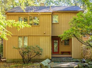 17 Jacob Gates Rd, Harvard, MA 01451