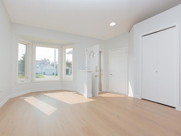 4th image of 9340 180a Ave NW