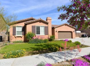 1220 N Zachary St, Visalia, CA 93291