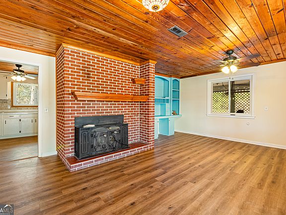 3rd image of 154 Eastanollee Rd