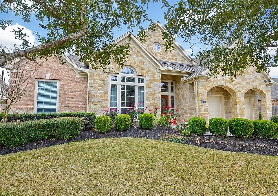 Looking for curb appeal to start the memories?  This beautiful Stone and Brick elevation is just the beginning to this stunning home!
