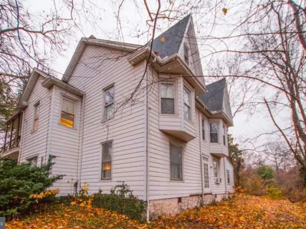 2213-2215 S Front St, Harrisburg, PA 17113