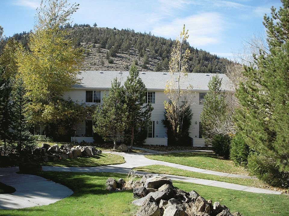 Townhome Yard & Pilot Butte State Park