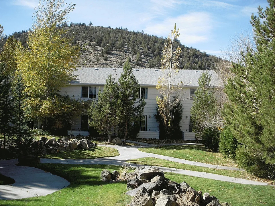 Townhome Yard & Pilot Butte State Park
