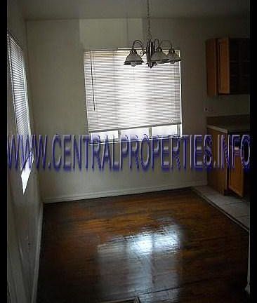 4th image of 4811 Balboa Dr