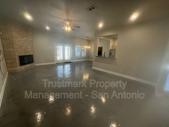 3rd image of 1743 Sunnybrook Dr
