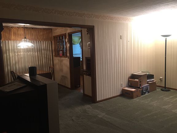 3rd image of 727 SW 51st St