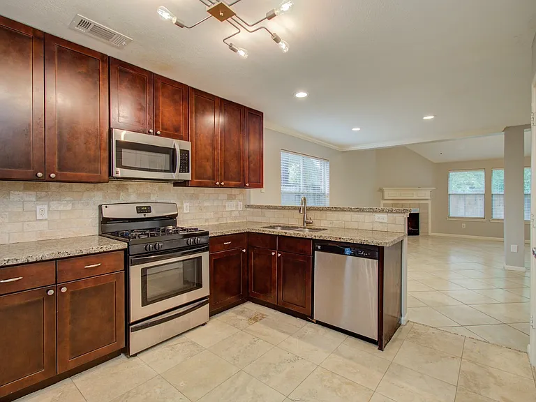 14003 Cypress Falls Dr — Photo 5