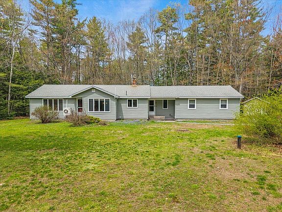 2nd image of 157 Long Plains Road
