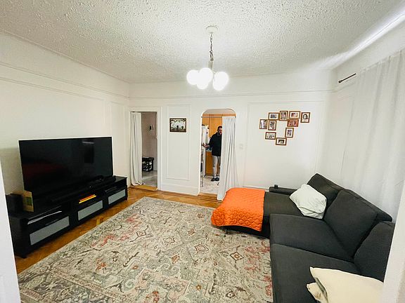 4th image of 25-21 14th St #2A