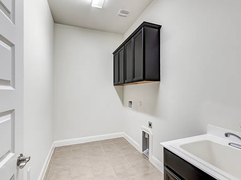 10115 Ida Grove Ln — Photo 16