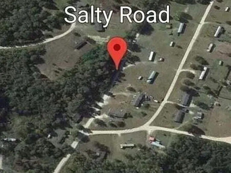 184 Salty Rd — Photo 1