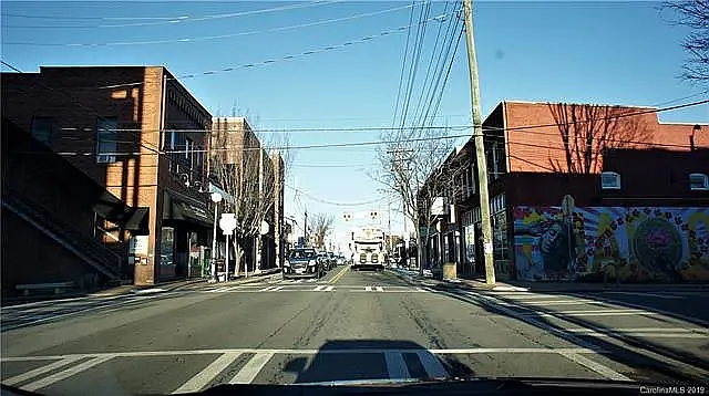 1920 Union St — Photo 14