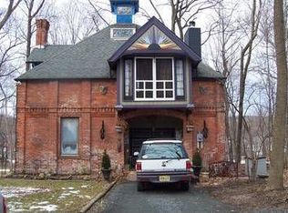 96 Rockview Ave, North Plainfield, NJ 07060