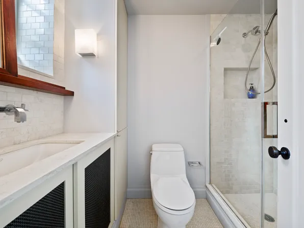 71 Park Avenue image 7 of 8