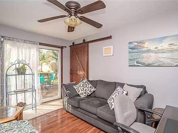 3rd image of 8867 Manorford Dr