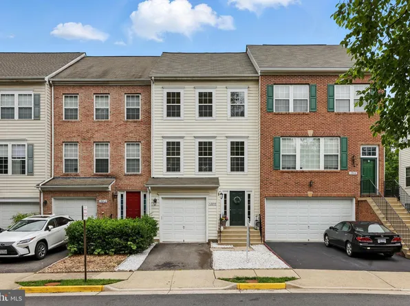 13910 Gothic Dr, Centreville, VA 20121