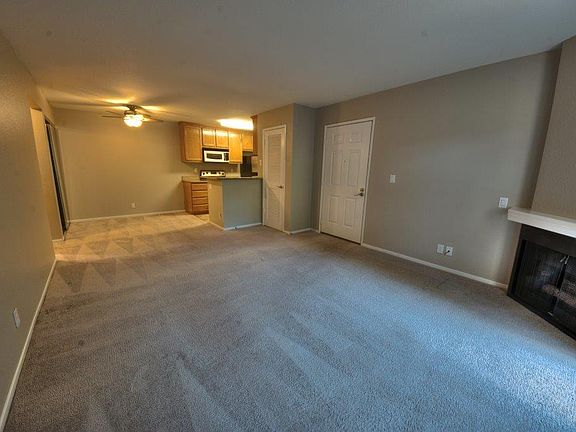 3rd image of 2771 Somerset Park Cir
