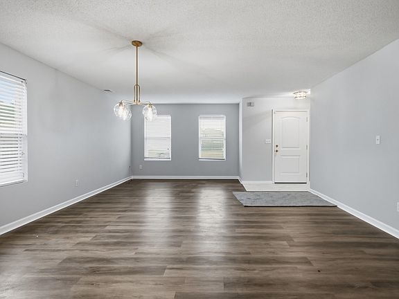 4th image of 7743 Freehold Dr