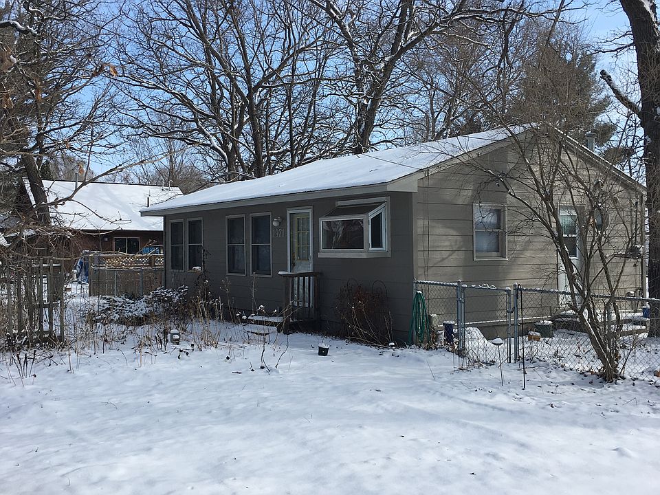 2nd image of 1971 Quentin Ave S