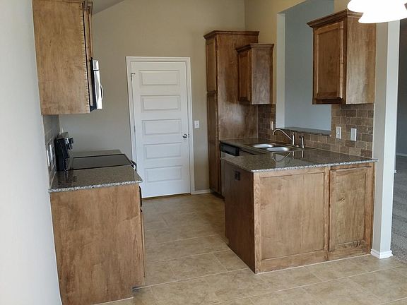 3rd image of 2224 NW 196th Ter
