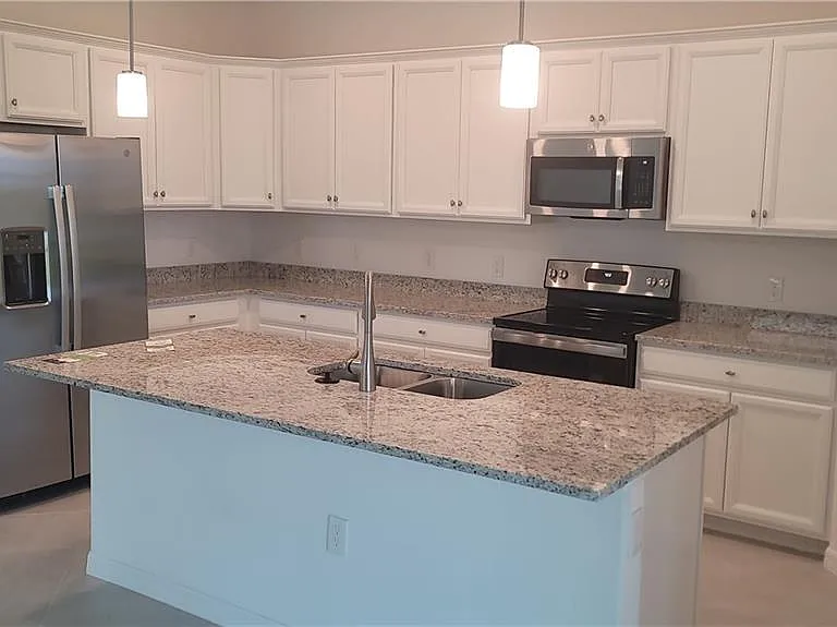 3389 Menores Way — Photo 6